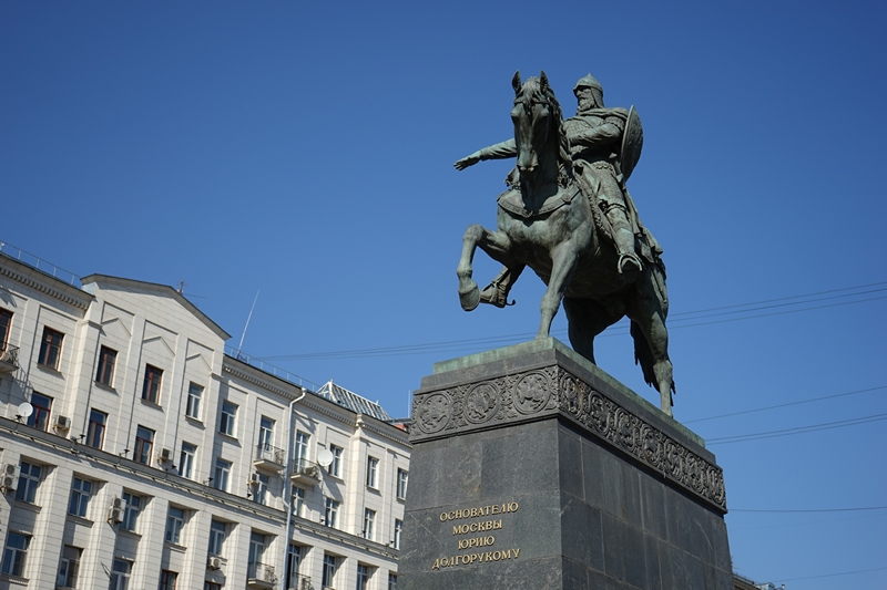 Фото памятника юрия долгорукого в москве